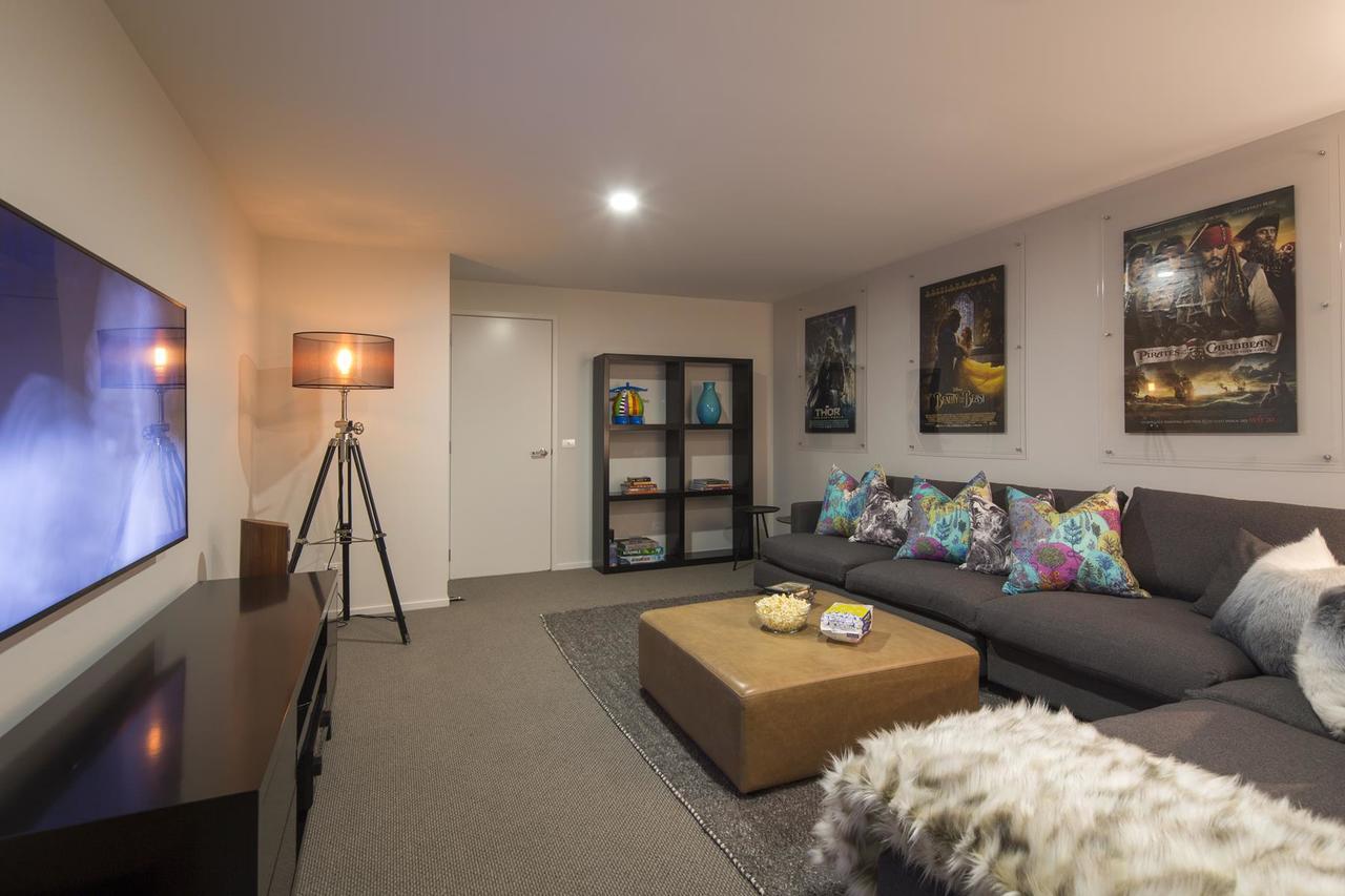 Lakefront Luxury By Amazing Accom Queenstown Exterior photo